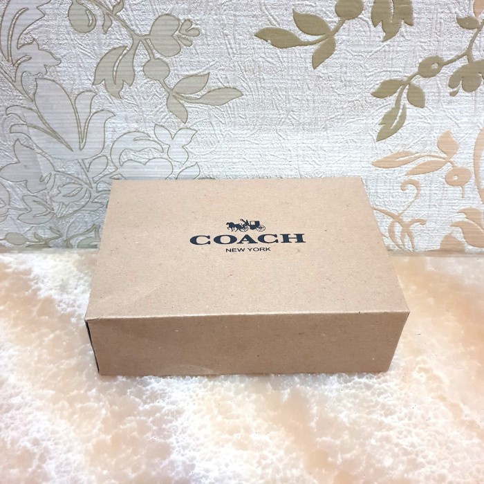 

v0v20v Kotak Packaging Dompet Lanyard Gantungan Aksesoris Coach Box Softcase Fv0101