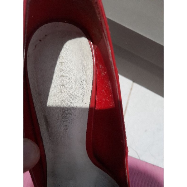 Preloved Original Charles & Keith Heels Merah