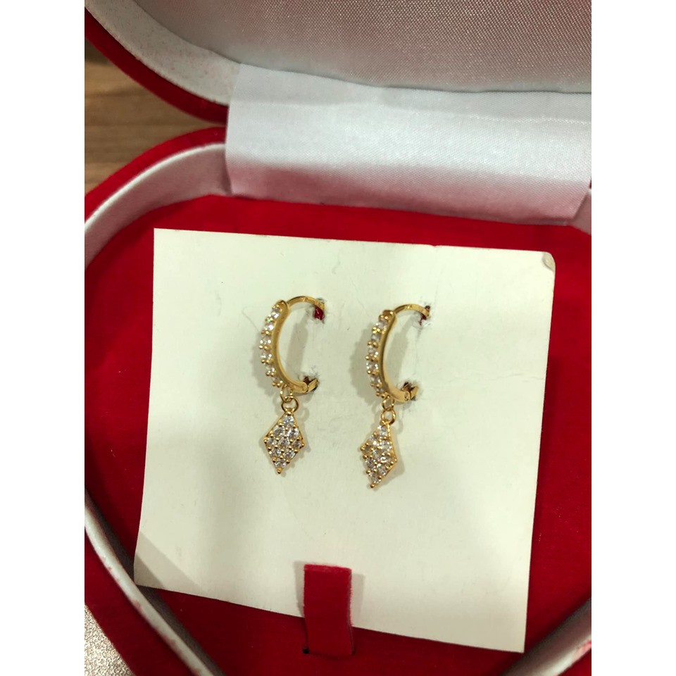 Anting jepit bulat rhombus zircon putih  Mas kuning
