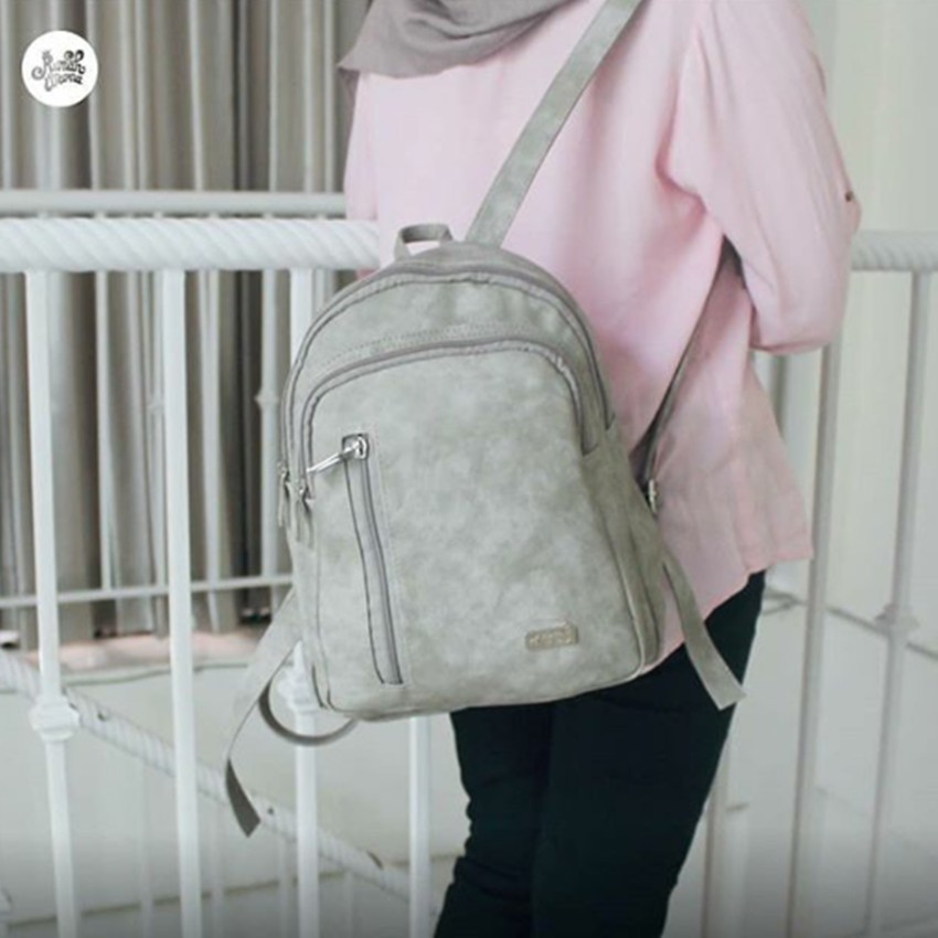 Rumah Warna Tas Ransel ada slot netbook/laptop kecil SIze 25 x 14 x 32 cm Theona Abu