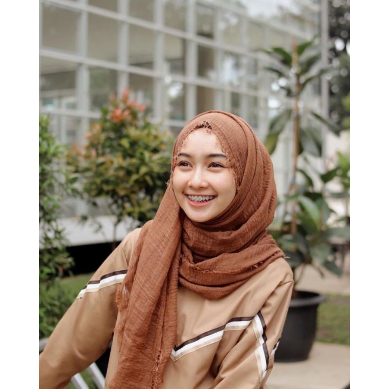 NEW Pashmina Crinkle Premium Tepi Full Rawis LAVANYA by Azara Pashmina Kusut Premium