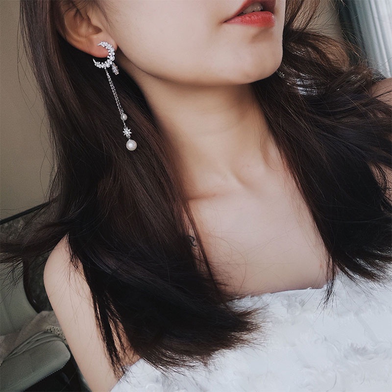 Anting Rumbai Panjang Desain Bulan Sabit Aksen Berlian Imitasi Bahan 925 Silver Needle Gaya Korea Untuk Wanita