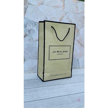 

jomalone paper bag ukuran s/ kertas kado /pembungkus kado