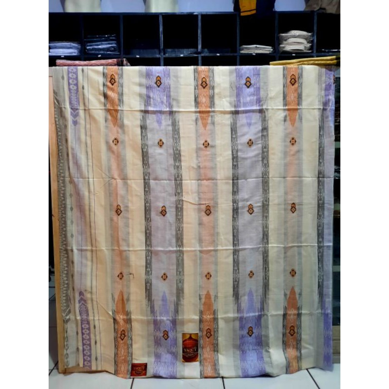 SARUNG ATLAS YAQUT JAGUARD