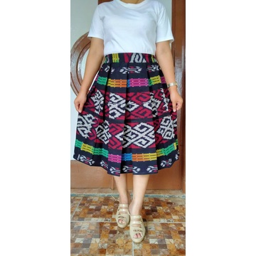 Rok tenun motif Jepara rok motif NTT