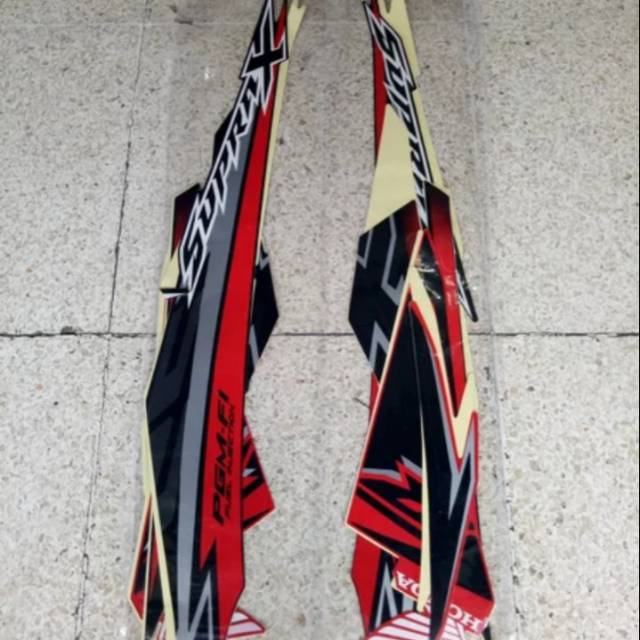 Striping-lis-sticker supra x 125 fi 2018
