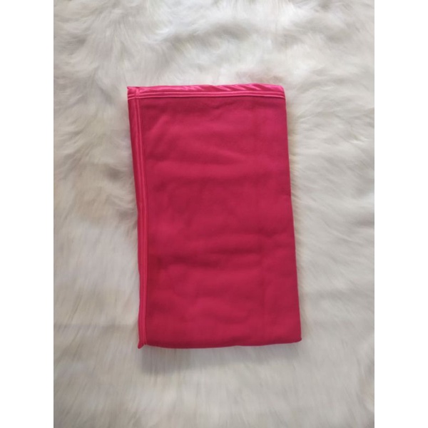 Selimut VICTORY fuchsia pink hotel / motel / kost / asrama / homestay / guest house / oyo / red door