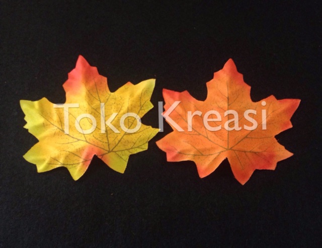 Daun palsu silk maple leaves