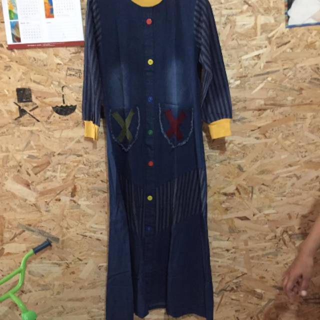 Busana muslim gamis modern