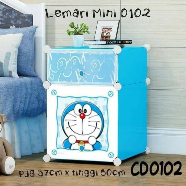 Lemari plastik karakter