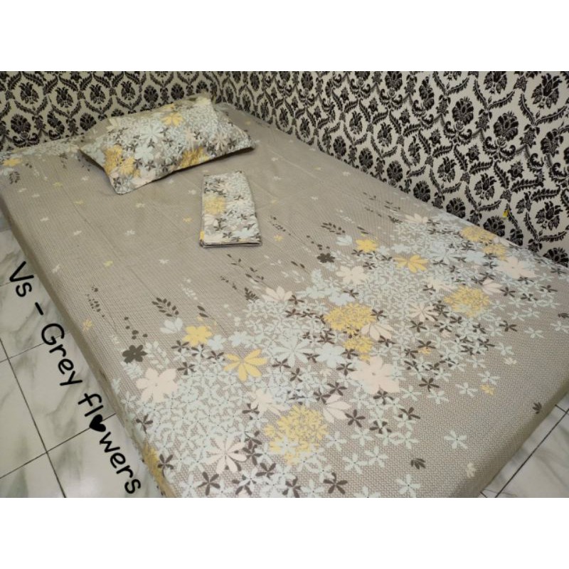 Sprei Motif Grey Flowers