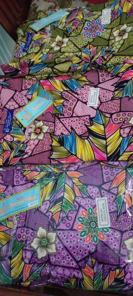 Setelan Jumbo Batik Kerah Bulat Kencana Ungu Ll 2l Ld 130 Pc 65