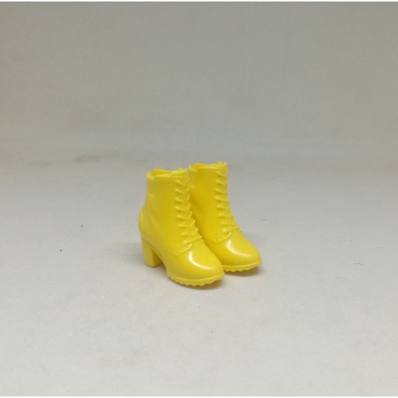 sepatu barbie varian kuning