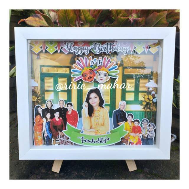 Pop up frame