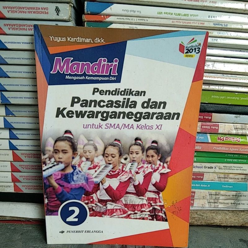 selamat datang di toko buku Atta buku mandiri pendidikan Pancasila dan kewarganegaraan untuk SMA kel