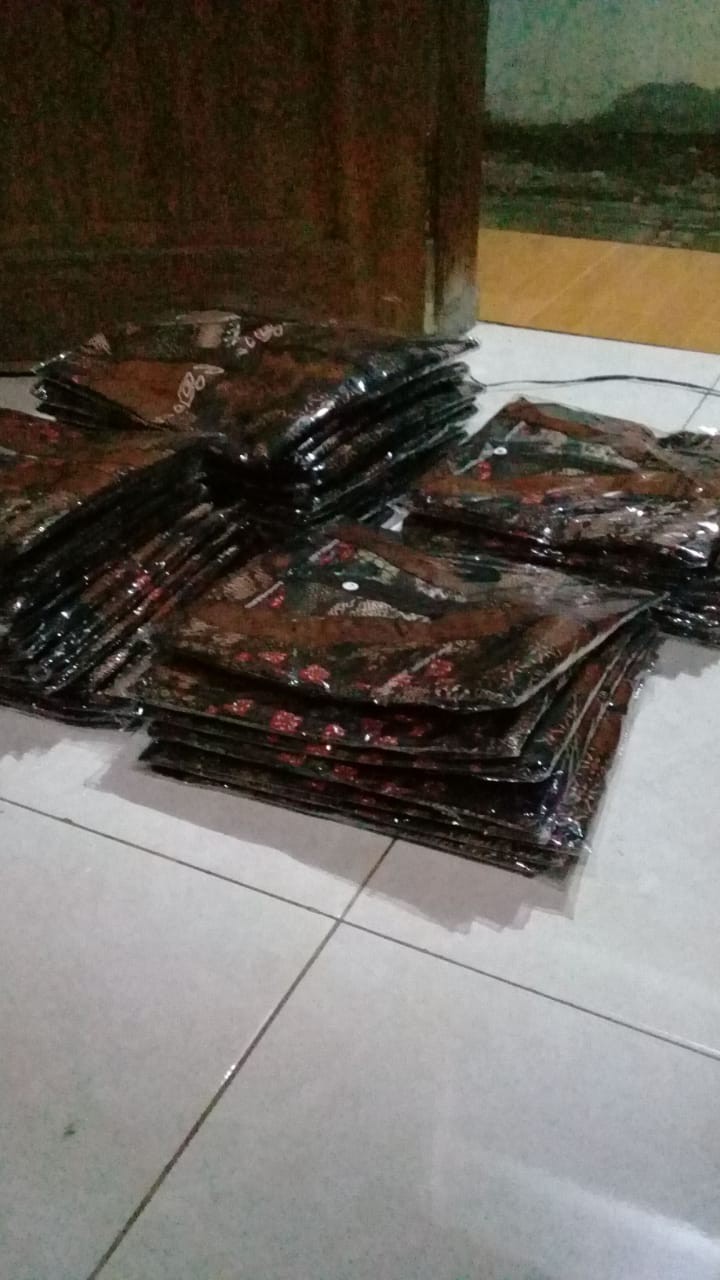Kemeja Batik Pria Lengan Pendek Size M L Xl Xxl  Bswart Batik Hrb026 Kenongo |hem Batik Murah |