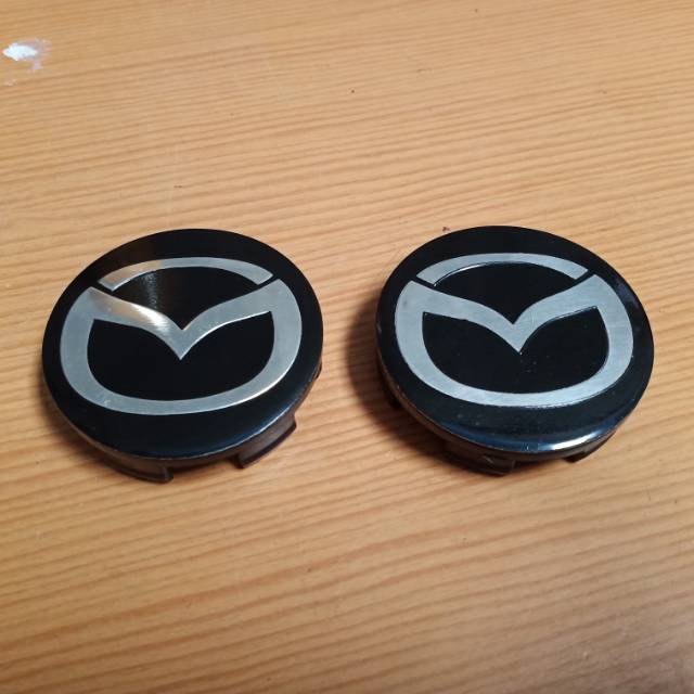 Dop velg hitam Mazda 2