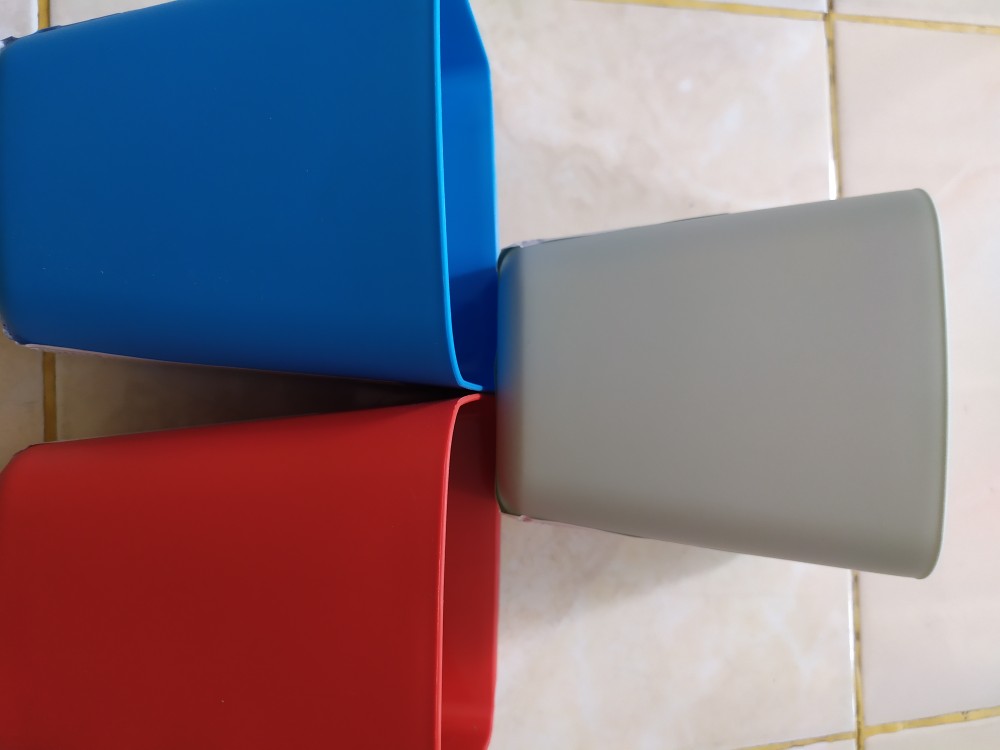 Snnrsta, Wadah Warna-warni