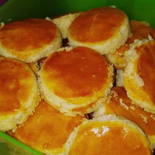 

Kue kacang legend