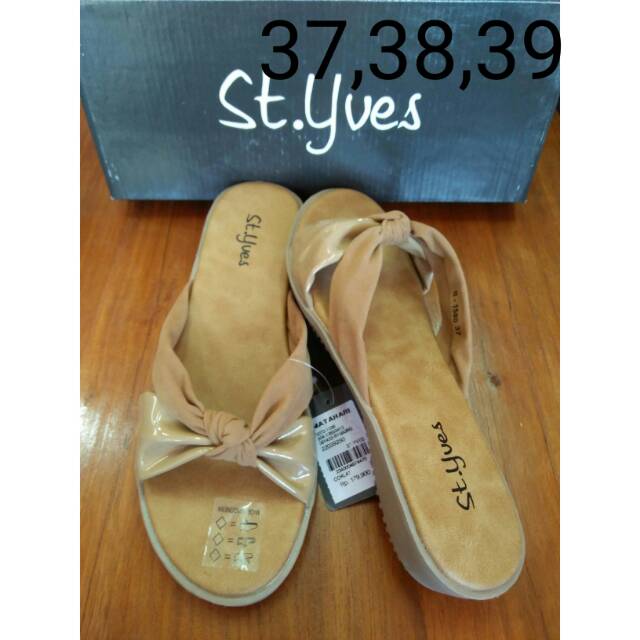 Sandal st. Yves
