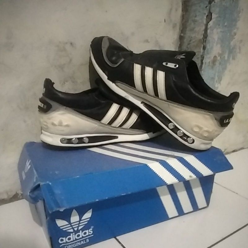 Adidas la trainer2