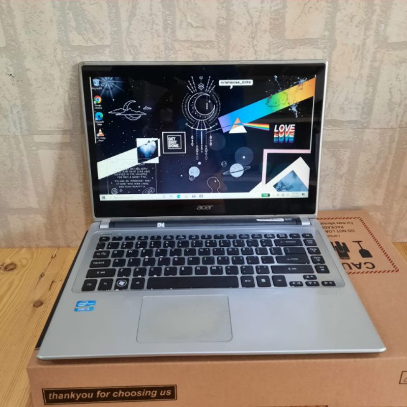 Laptop Acer V5-471P Cor i3-3227U Ram 4GB/HDD500GB Touchscreen keyboard backlight Windows 10 bodi super slim siap pakai full aplikasi Mulus