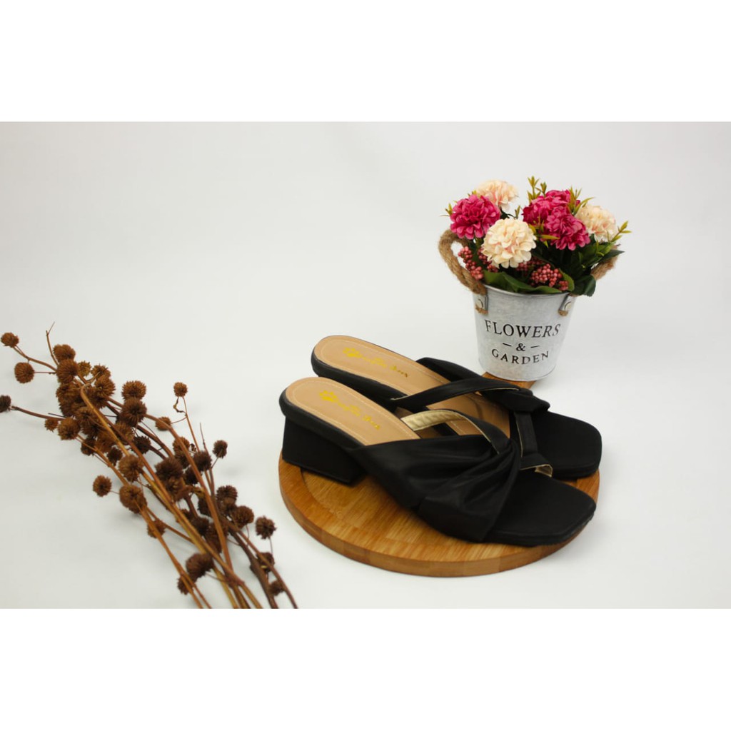 Sepatu big size jumbo wanita Pawpawshoes Gendis Black sandal Heels bigsize size 41 42 43 44 45-2