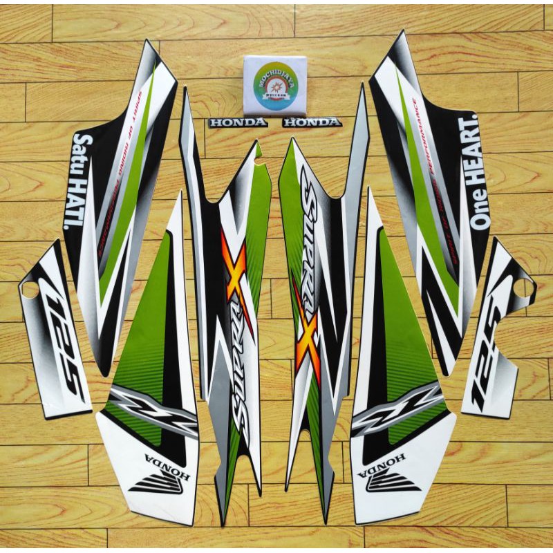 Striping Supra X 125 R 2013 Hitam Hijau Stiker motor honda supra x 125r terlaris terbaik