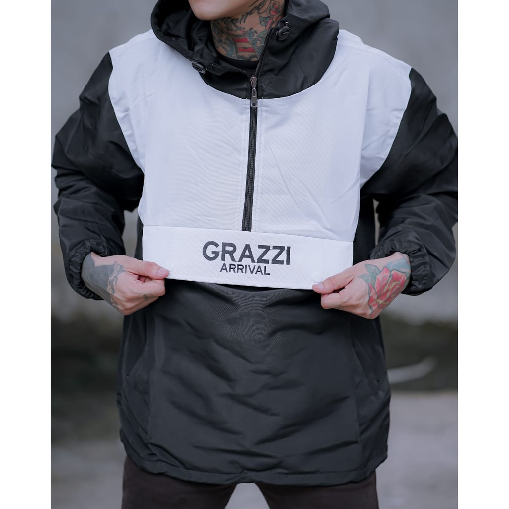 Jaket Cagoule Parasut Grazzi Arrival Kombinasi Hitam Putih