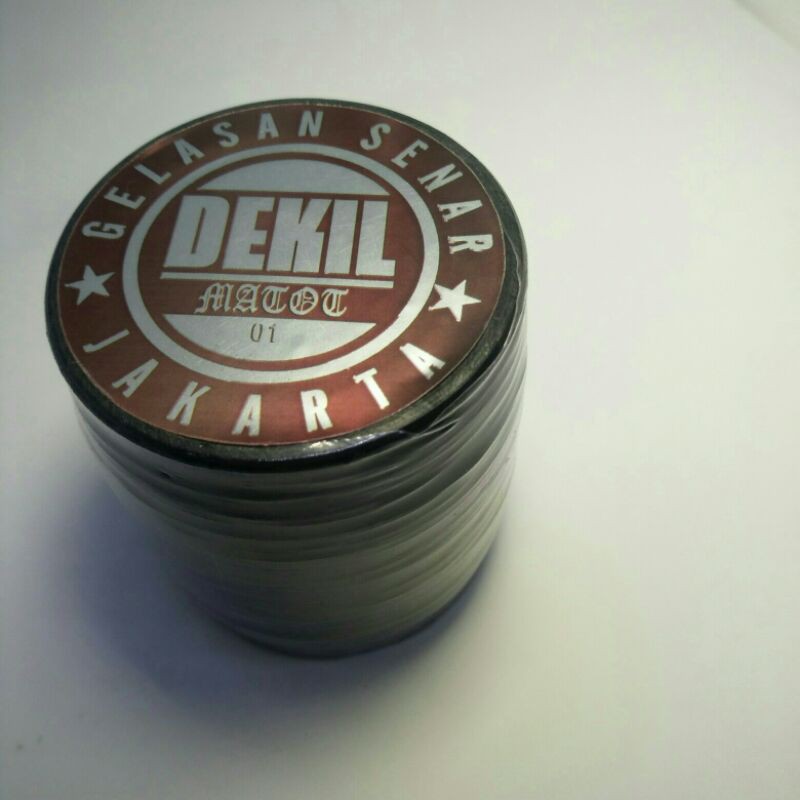 Benang gelasan aduan Dekil Matot