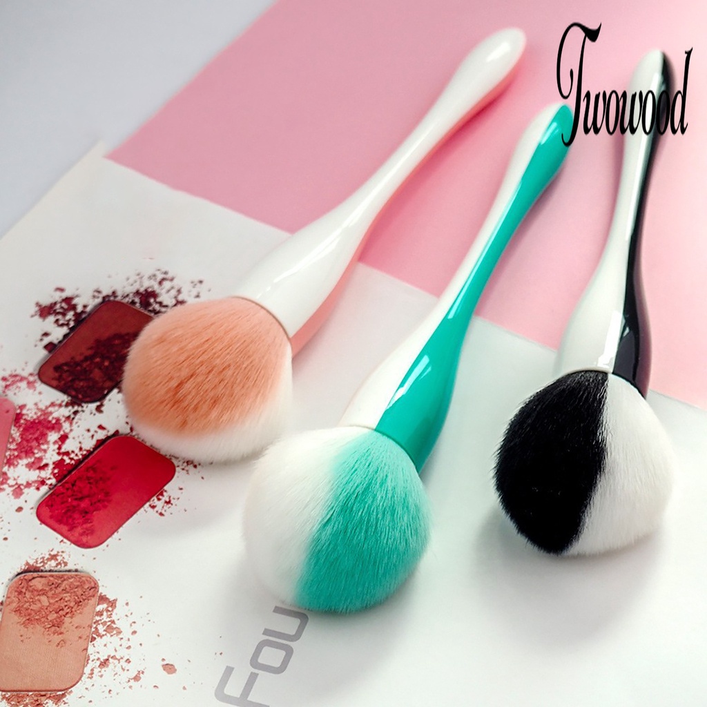 Brush Makeup Dengan Gagang Tiga Dimensi Untuk Wanita