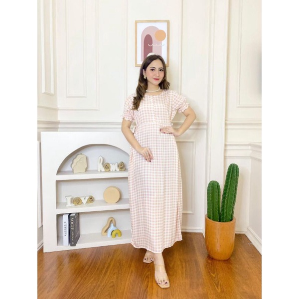 Shakila Dress by Kanaya