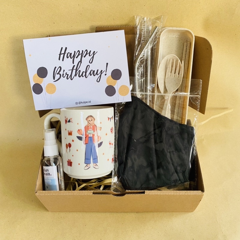 

Hampers Mug Cewek Graduation/Birthday/Anniversary