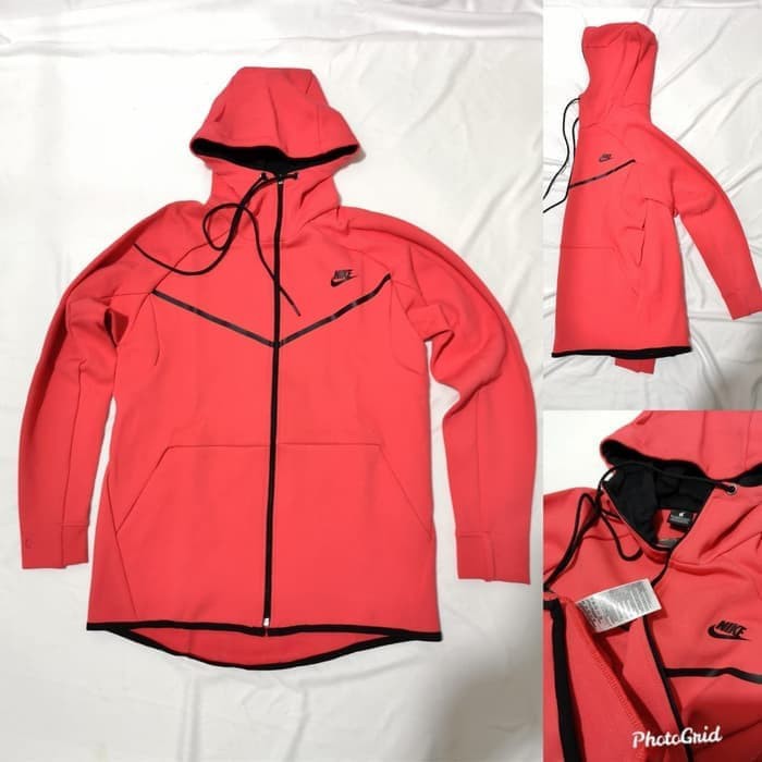 red nike tech sweater