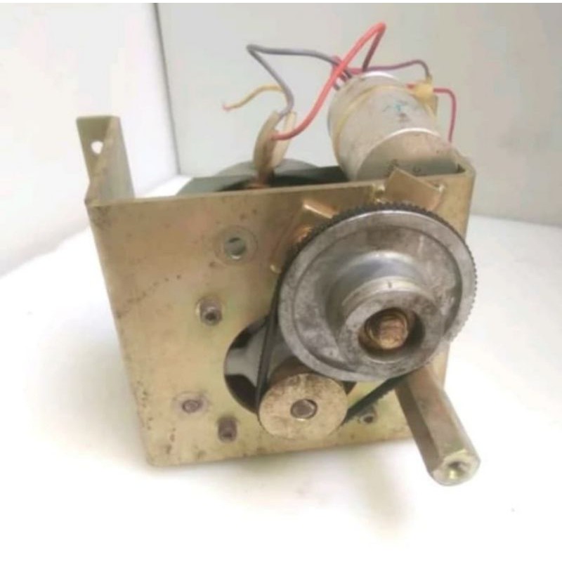 ac motor 220 plus mencenika