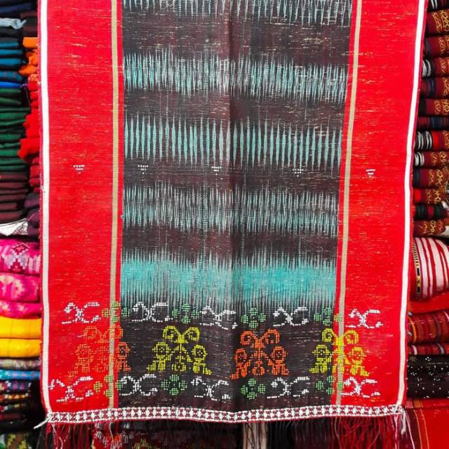 ULOS BINTANG MARATUR KERANJANG TENUN TARUTUNG