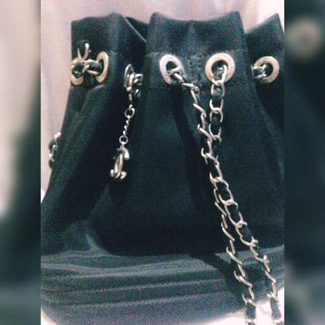 Preloved chanel serut satin premium