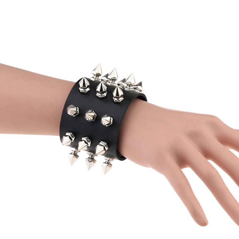Gelang Bangle Kulit PU Hias Rivet Tiga Baris Gaya Punk Gothic Rock