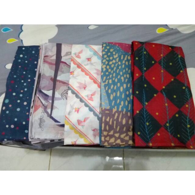 PRELOVED - Voal Scarf - Deenay Scoopandcone Kinaya HL