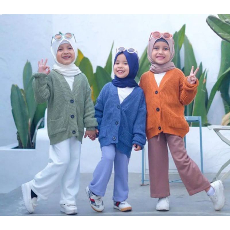 C.P-RAJUT ANAK USIA 4-12 THN KANCING 3/RAJUT ANAK KANCING/SWEATER ANAK RAJUT/CARDI LOVA EIREEN CARDIGAN OUTER RIB / CROP JUAN CARDY LOVA - BAJU RAJUT ANAK BATWING - CARDIGAN CROP KANCING 3 - TEBAL 12 GET