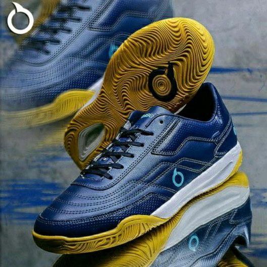 SEPATU FUTSAL ORTUSEIGHT JOGOSALA TERLARIS | Ortuseight Jogosala Volta HITAM