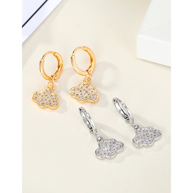 LRC Anting Tusuk Fashion White K Cloud Diamond K4535