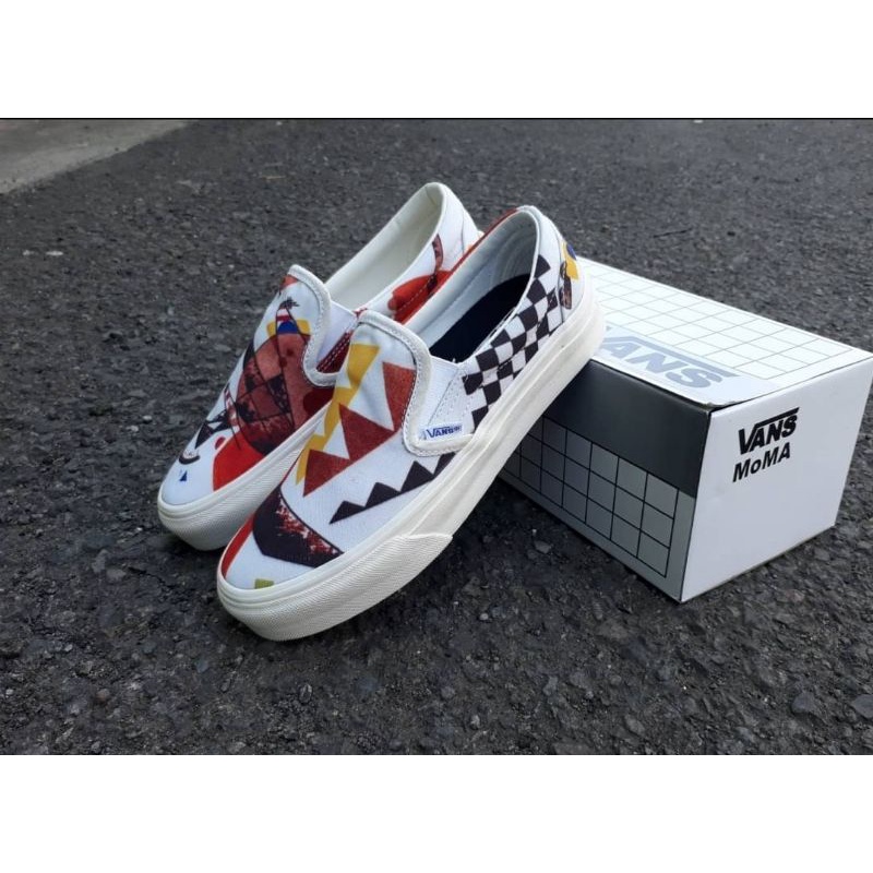 VANS SLIP ON MOMA WHITE