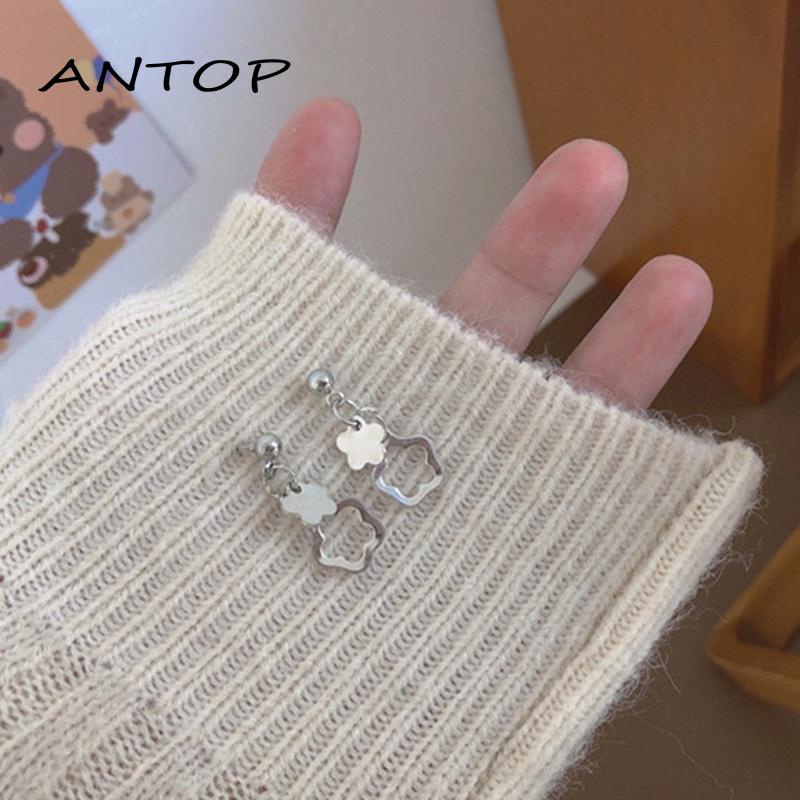 Anting Klip Bentuk Bunga Kecil Model Hollow Out