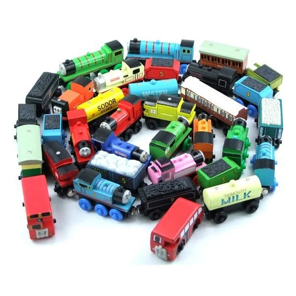 Kereta Api Thomas Wooden Magnet (Random Model) - Multi-Color