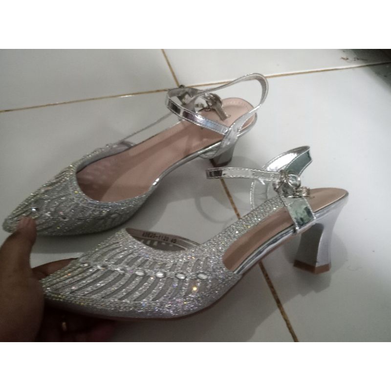 sandal pesta preloved sz 40