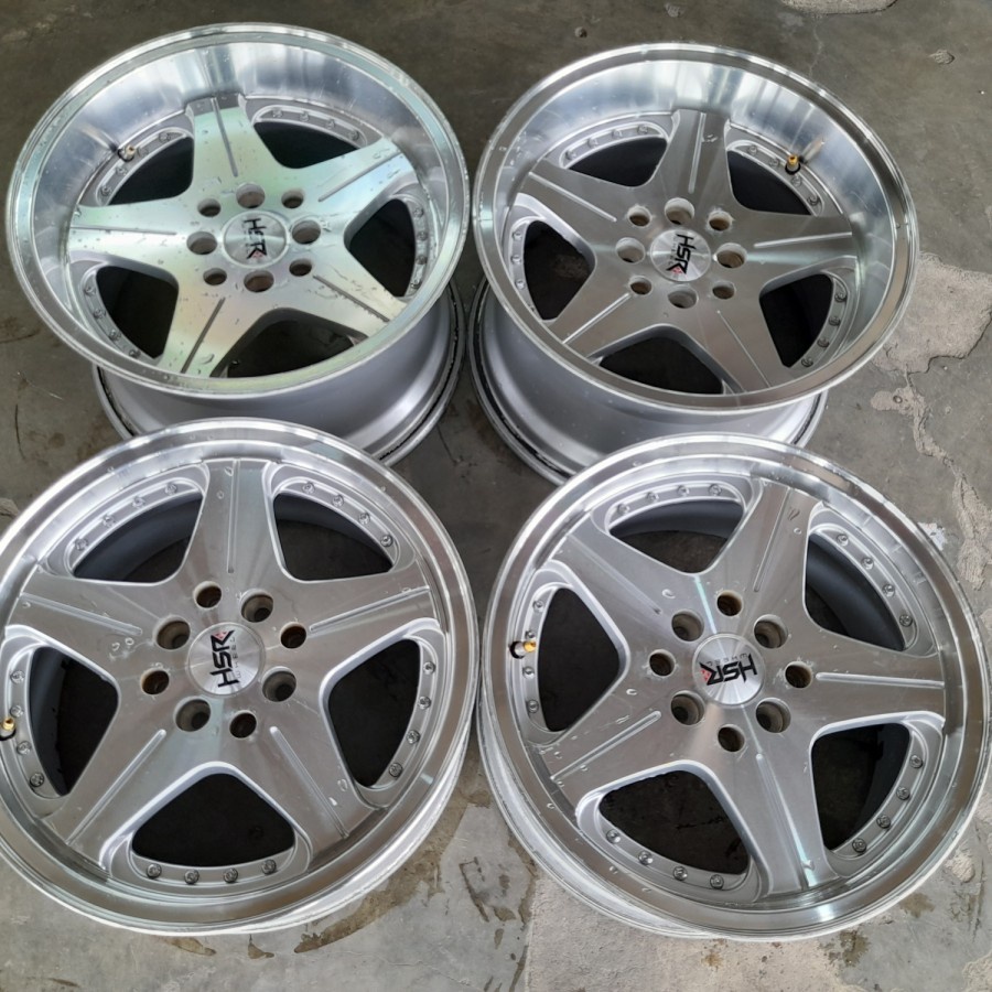 velg mobil seken r15 baut 4 hsr anambas R15 lebar 7/8 et 35 pcd 4x100/4x114.