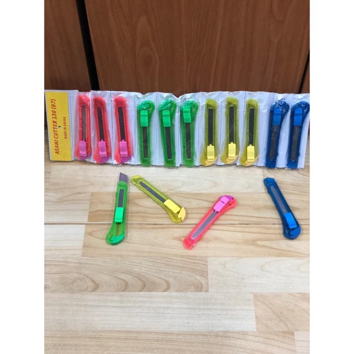 

Cutter Besar - 87 / Pisau Besar / Cutter Termurah / Pemotong