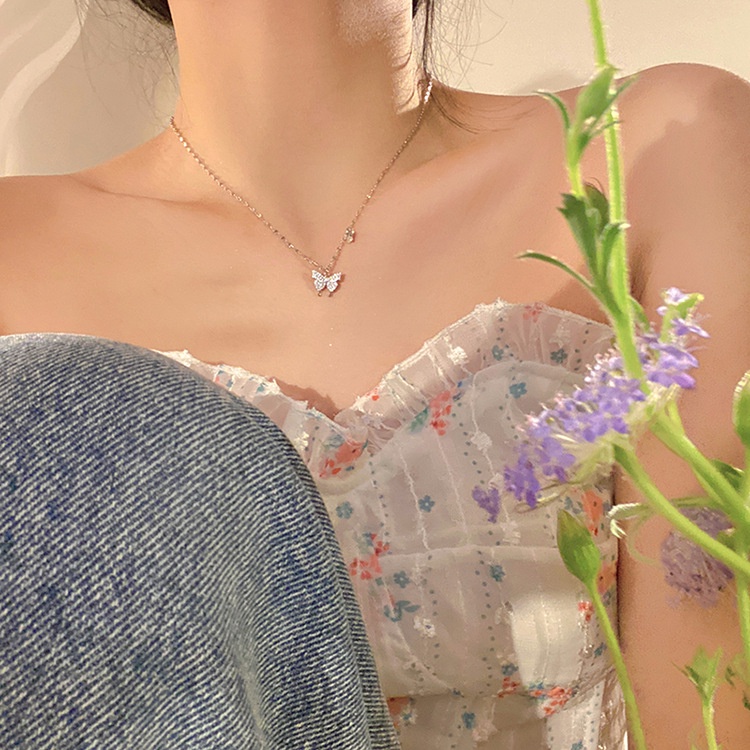 Kalung Liontin Kupu-Kupu Bahan Titanium Steel S925 Silver Hias Kristal Berlian Untuk Wanita Necklace