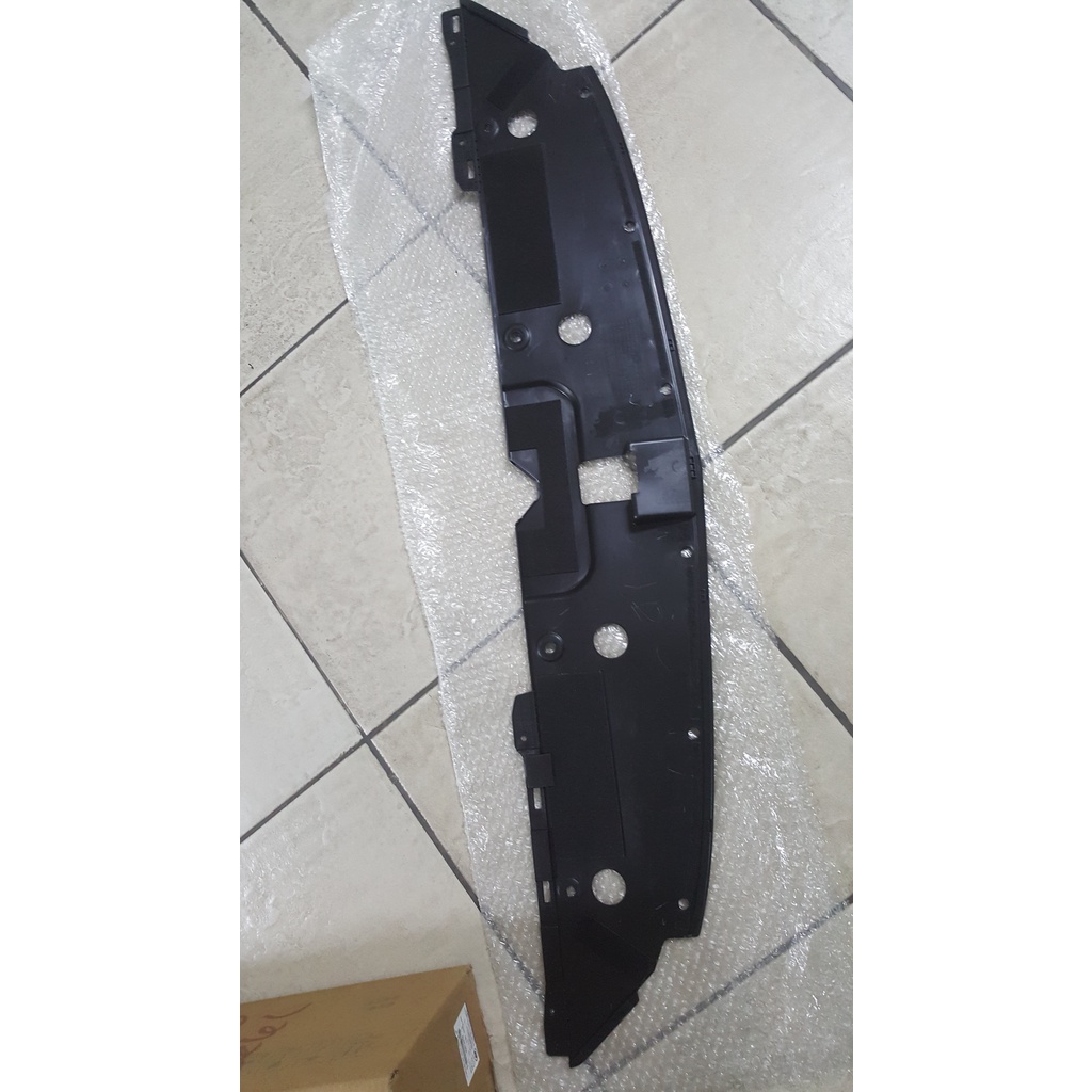 COVER ATAS GRILL RADIATOR WULING ALMAZ